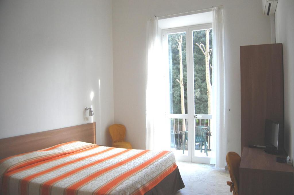 Hotel Derna Viareggio Quarto foto